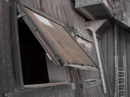 Fenster am Gebäude van der Merwe